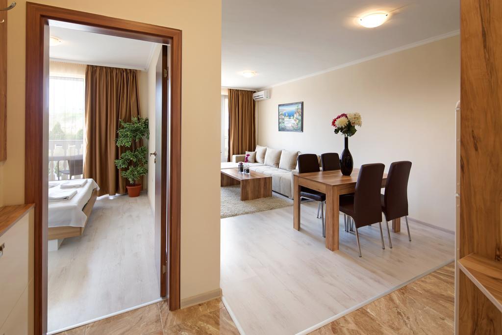Villa Sardinia And Spa Sveti Vlas Buitenkant foto